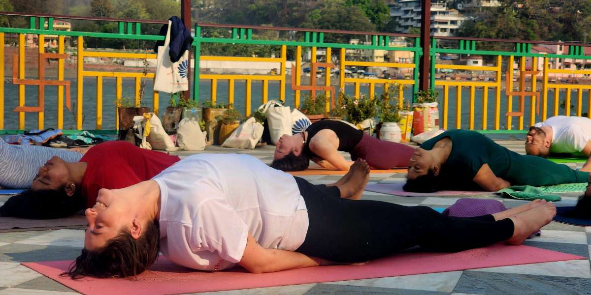 200 Hour Yoga Teacher Training in Rishikesh