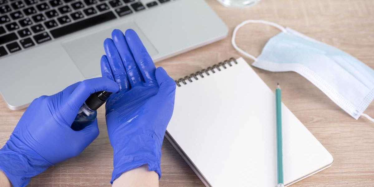 Why Nitrile Gloves Are the Best Choice for Medical and Industrial Use